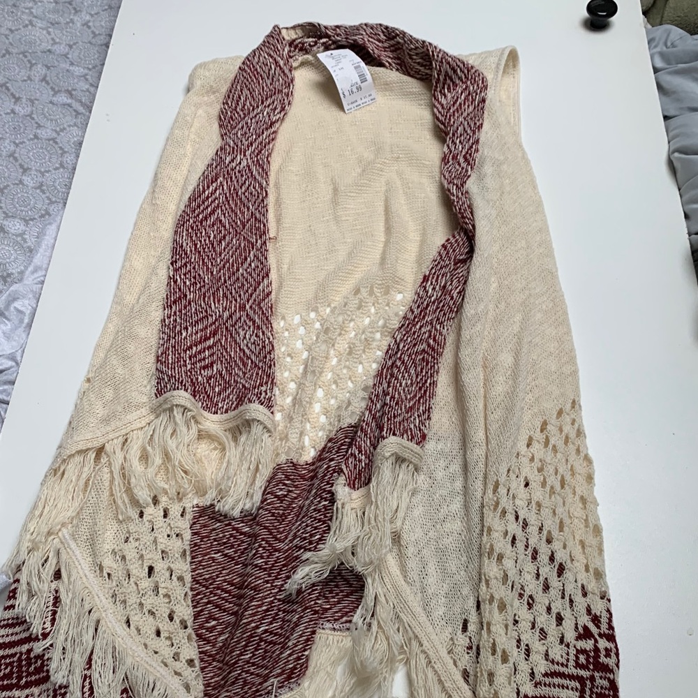 Sleeveless cardigan, 1X, cream and maroon, NWT